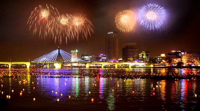 Đà Nẵng dự kiến đón 500.000 lượt khách trong dịp thi pháo hoa 2015
