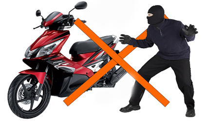 Bắt kẻ cướp xe máy rồi bỏ chạy đâm vào CSGT