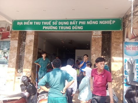 Thông tin chi tiết vụ côn đồ xông vào tận trụ sở ủy ban phường truy sát