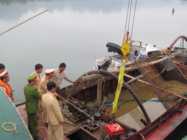 Hút cát, sông Đuống có đoạn âm 21 m so với mực nước biển