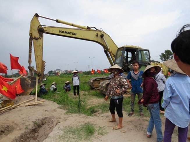 DN yêu cầu Hải Dương làm rõ máy xúc đè dân thuộc đơn vị nào?