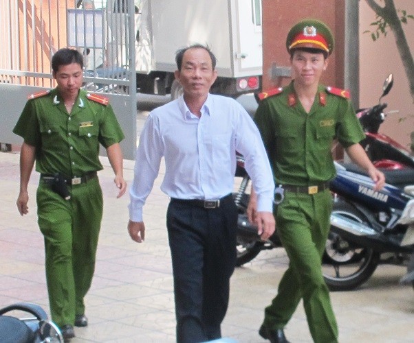 'Dân bán thì không sao chứ công an đi bán là chết'