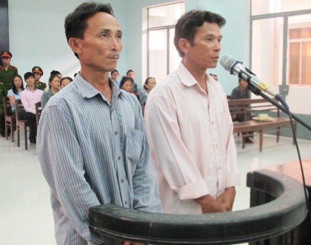 Tuyên án treo hai người thân của em Tu Ngọc Thạch