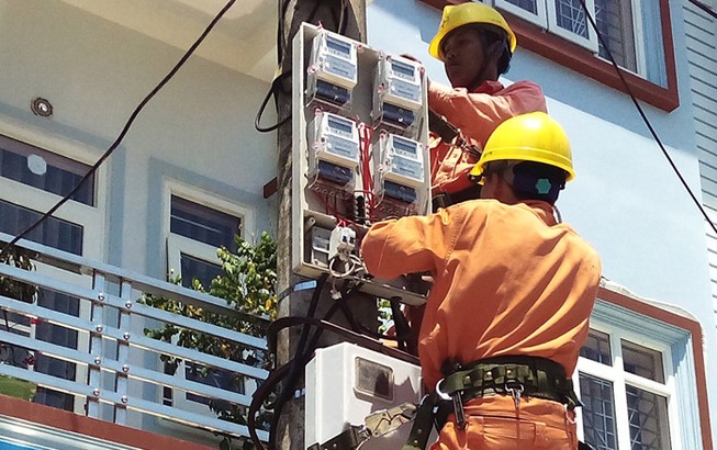 EVN cấm nhân viên tự thỏa thuận với khách hàng khi ghi sai số điện