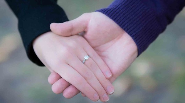 6 cách để nói “Anh yêu em” mà không cần mở lời
