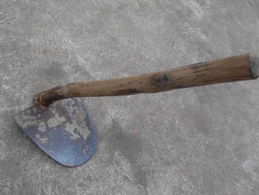 Hủy án sơ thẩm vì có tới 3 kết luận hung khí khác nhau