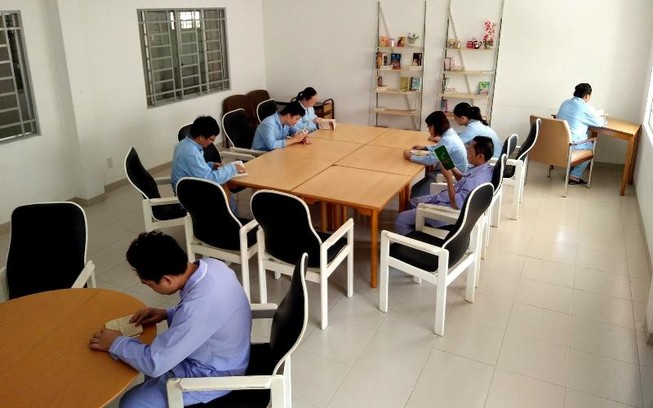 Ngắm phòng đọc sách đẹp dành cho bệnh nhân tâm thần