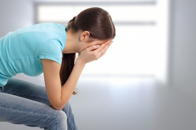 Dấu hiệu bạo hành âm thầm trong gia đình