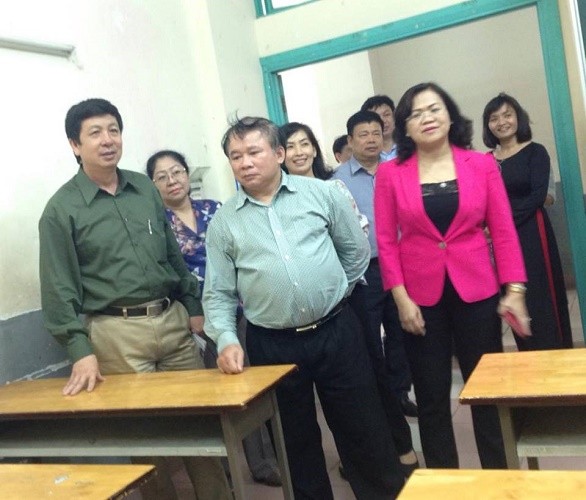 Thứ trưởng kiểm tra công tác chuẩn bị kỳ thi THPT tại Đồng Nai