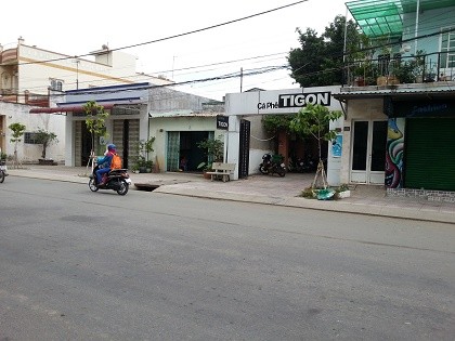 Đình chỉ cán bộ Chi cục Thuế Bến Lức nhận hối lộ