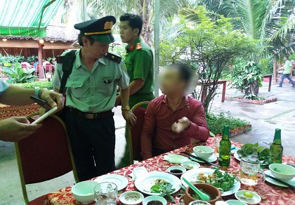 Nhà hàng bị lập biên bản vì bán món đuông dừa