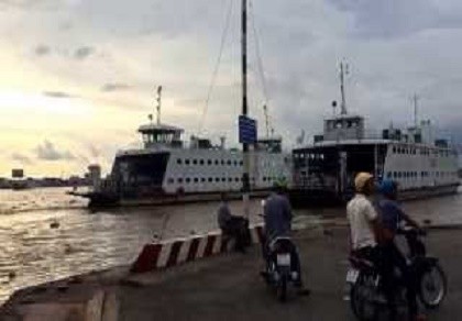 Khởi tố nhóm thanh niên nhậu say, vây đánh CSGT
