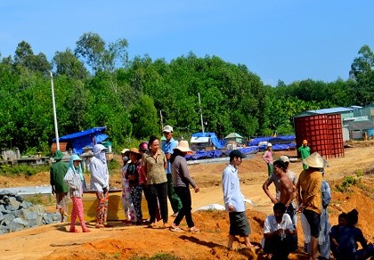 Vụ dân mang quan tài lên đường cao tốc: Khởi tố thêm một cán bộ