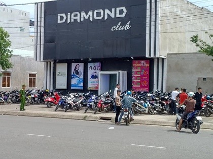 Đột kích tụ điểm ‘bay đêm’ Quảng Nam
