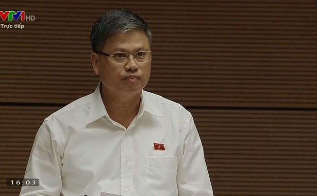 Đại biểu hỏi '2 câu hỏi dễ' với Bộ trưởng Lê Vĩnh Tân