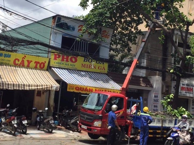 Không dễ chém đứt gót chân nếu không có người giúp