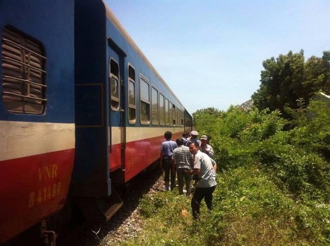 Băng ngang đường tàu, 2 phụ nữ thiệt mạng
