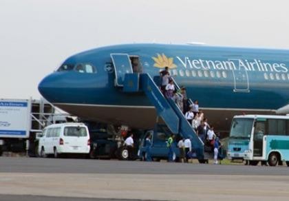 Ba chuyến bay Vietnam Airlines nối chuyến bị hủy do đình công China Airlines
