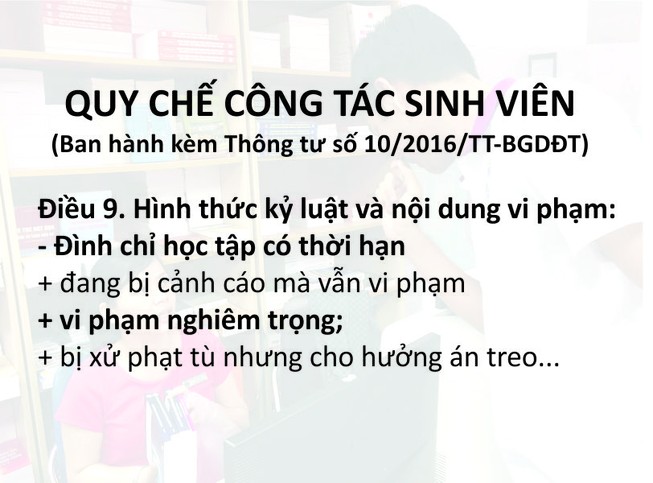 Cấm học vì photo sách: Pháp lý và nội quy vênh nhau