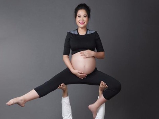 Quốc Cơ vừa lập kỷ lục thế giới thì con trai chào đời