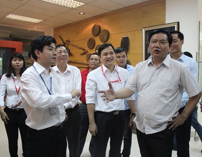 Bí thư Thăng: 'Lương kỹ sư CNTT 8-10 triệu, làm sao sống?'