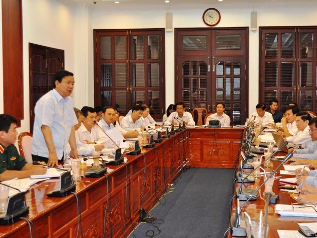 Bí thư Thăng yêu cầu khẩn trương chống ngập Tân Sơn Nhất