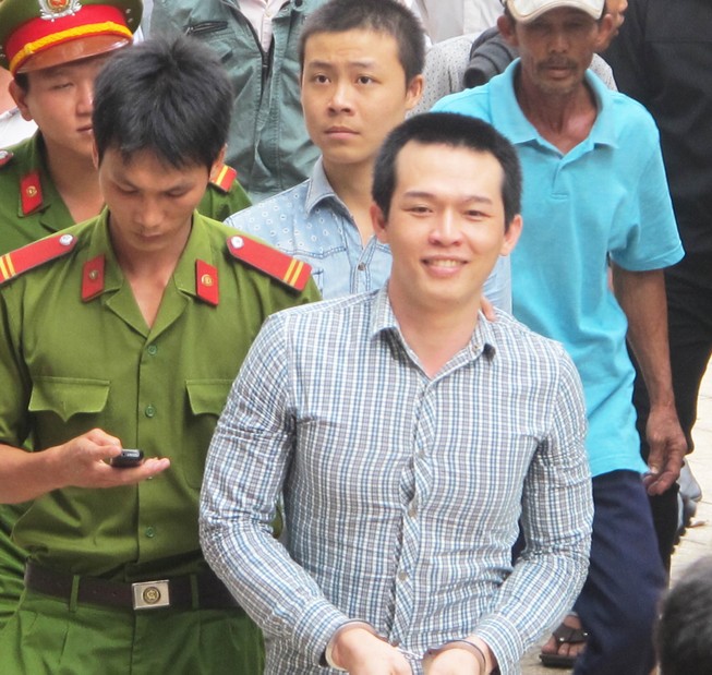 Xử lại vụ công an xã vô cớ bắt, đánh chết học sinh