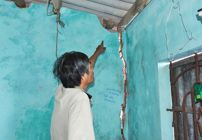 Dừng thi công dự án hút cát gây nứt nhà dân