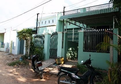 Cưỡng chế tháo dỡ 17 căn nhà xây dựng không phép