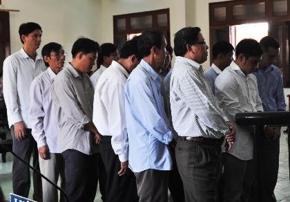 Nhiều cựu quan chức huyện đồng loạt kêu oan