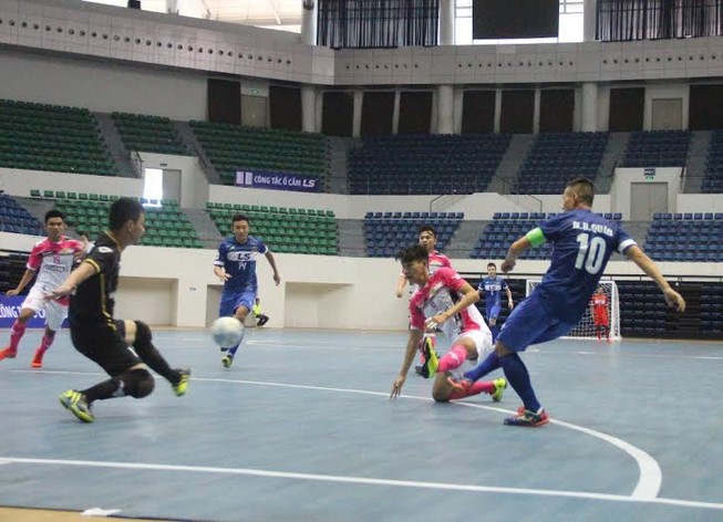 Thái Sơn Nam soán ngôi đầu của Sanna Khánh Hòa