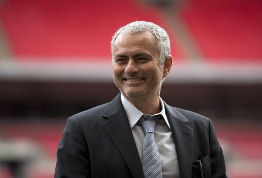 Mourinho muốn đánh bại Ranieri