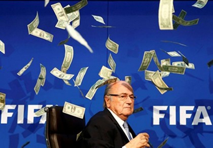 Cựu chủ tịch FIFA tố cáo chuyện động trời của UEFA