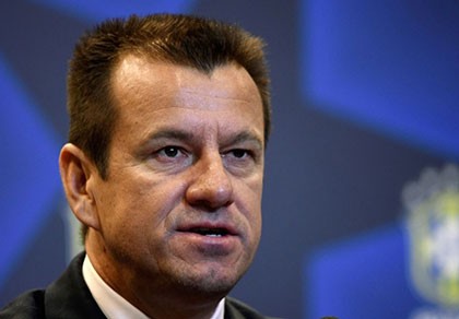Dunga đã bị 'trảm'
