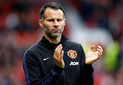 Bỏ MU, Giggs đi đá Futsal