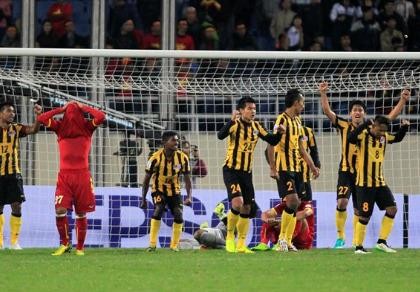 Kết quả bốc thăm AFF Cup 2016: 'Quang gánh' không cân xứng