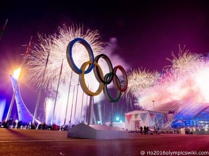 Khai mạc Olympic Rio: Bên trong hoành tráng, bên ngoài đốt cờ