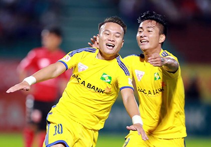 Vòng 19 V-League: Long An nên tự trách mình!