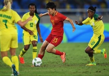 Bóng đá nữ Olympic: Mỹ, Brazil tiếp tục chói sáng