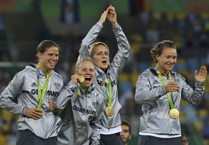 Bóng đá nữ Olympic: Đức xuất sắc đăng quang lịch sử