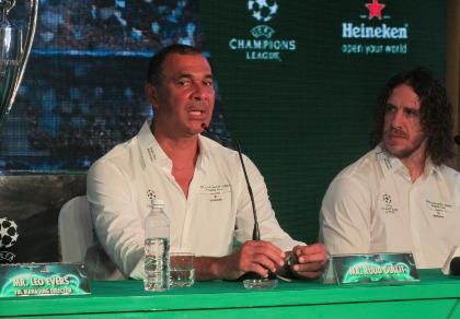 Gullit chấp nhận làm phó tướng cho Blind