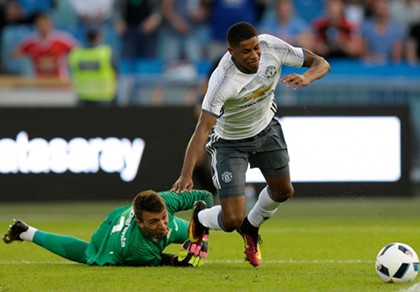 Mourinho khuyên Rashford nên đá cho U-21 Anh