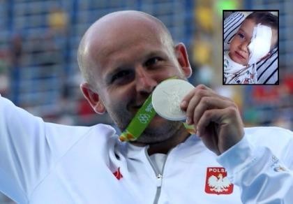 Nghĩa cử cao đẹp của á quân Olympic
