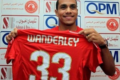 Hộ chiếu của Wanderley, AFC khó xử