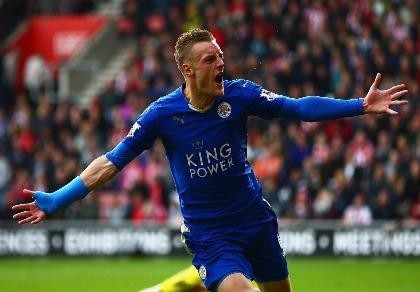 Học trò Ranieri không biết bài nhạc Champions League