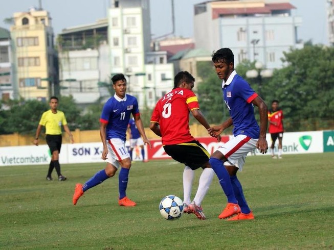 Bóng đá Malaysia đã bết bát còn sinh... mê tín