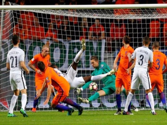 Pháp thắng, Benteke lập kỷ lục, Pogba ghi bàn