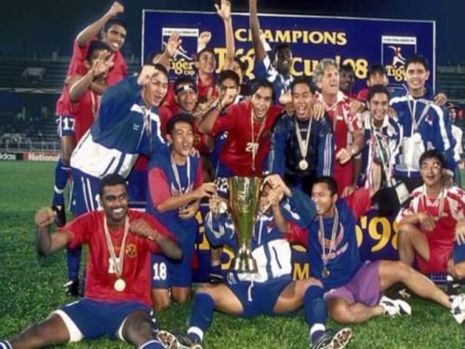 Đông Nam Á: Giấc mơ World Cup và chuyện… 'đốt đền'