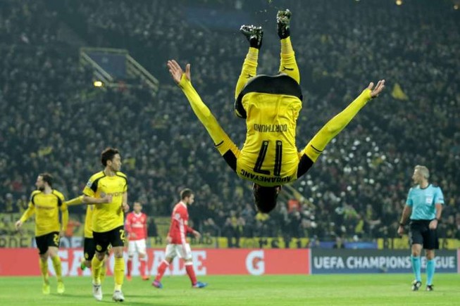 Champions League còn có Dortmund chứ đâu mỗi Barca