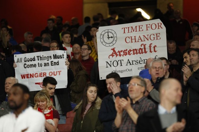 Thắng Lincoln, Wenger đòi Arsenal gia hạn hợp đồng